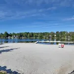 Pocono Getaway Hot Tub, Community Lake Access!